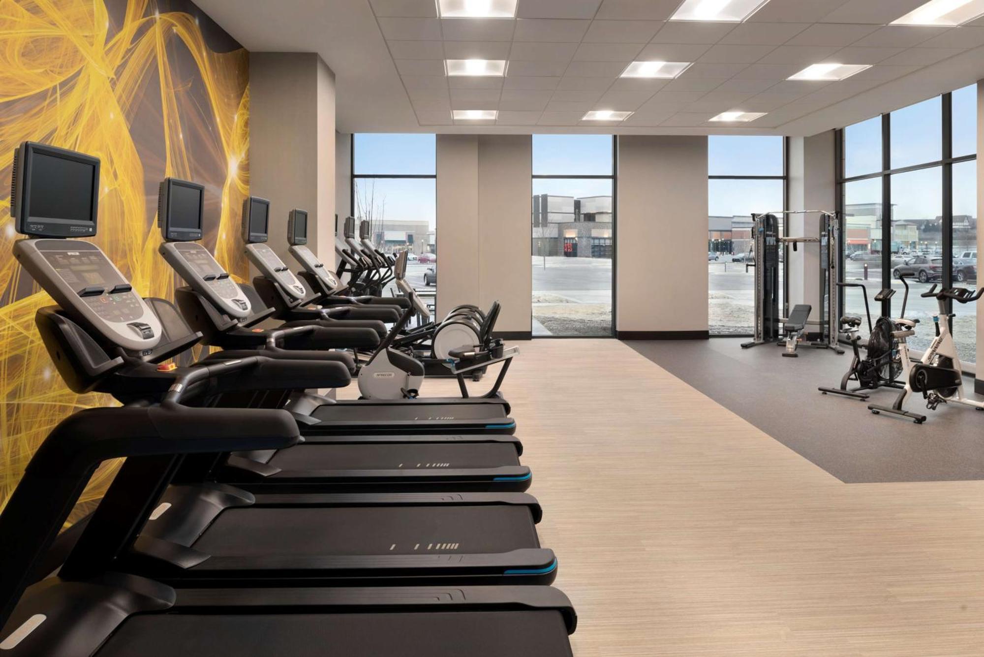 Hotel Hilton Garden Milwaukee Conference Center 3*