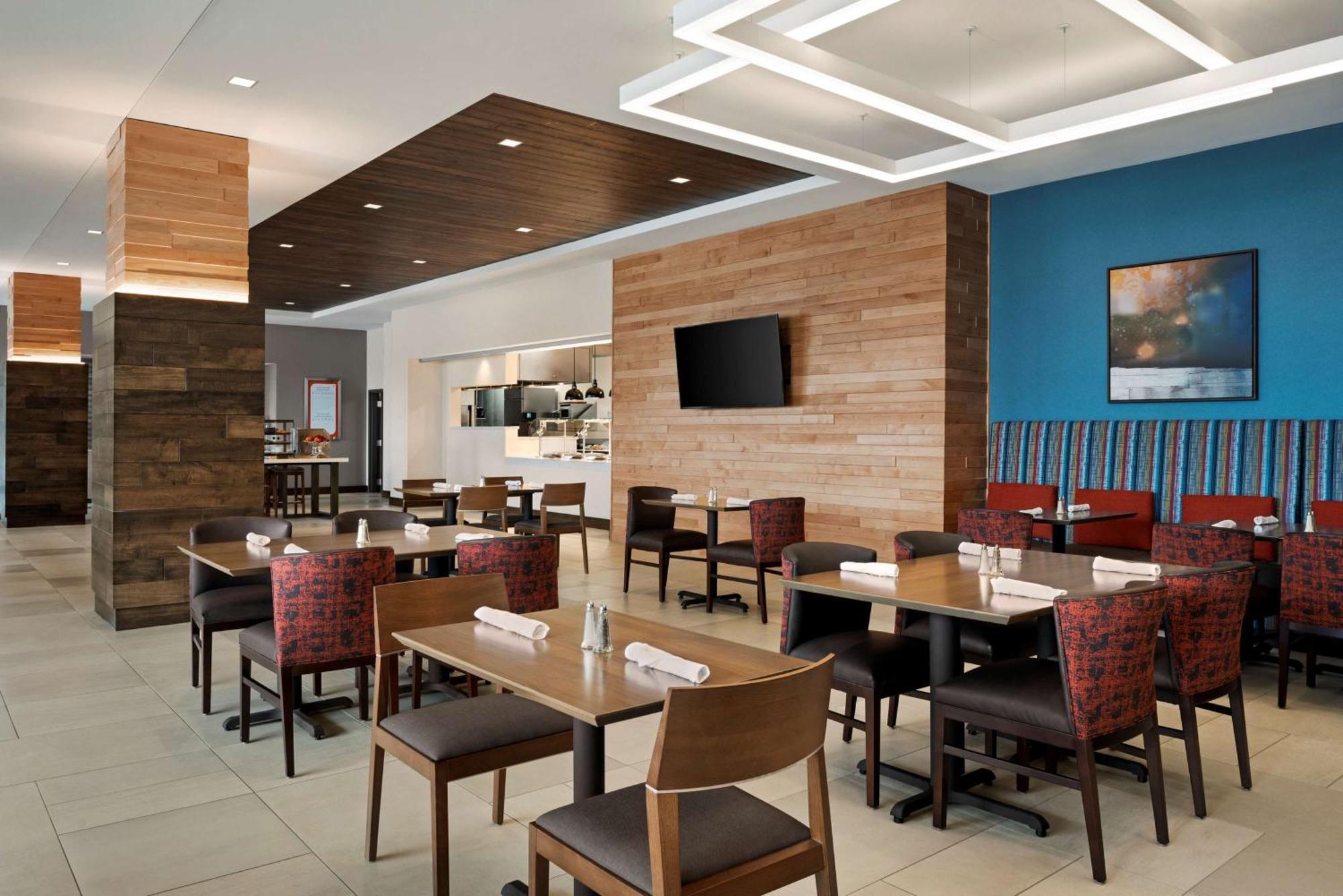 Hilton Garden Milwaukee Conference Center 3* Brookfield